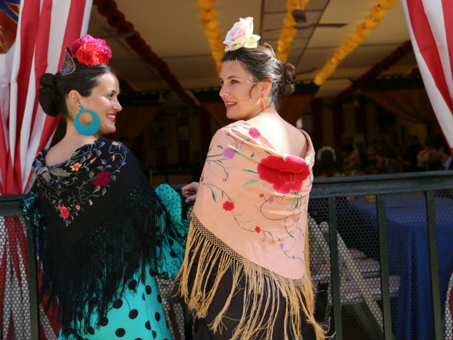 Flamencas vistas por el real el viernes de la Feria de Abril 2017