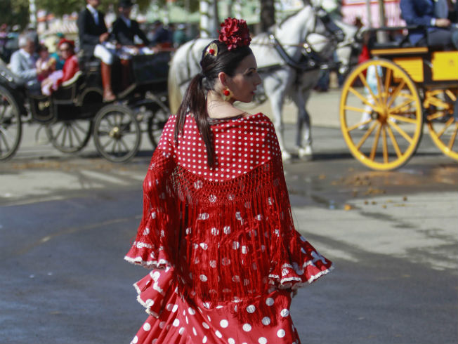 Flamencas vistas por el real del miércoles de Feria de Abril 2017