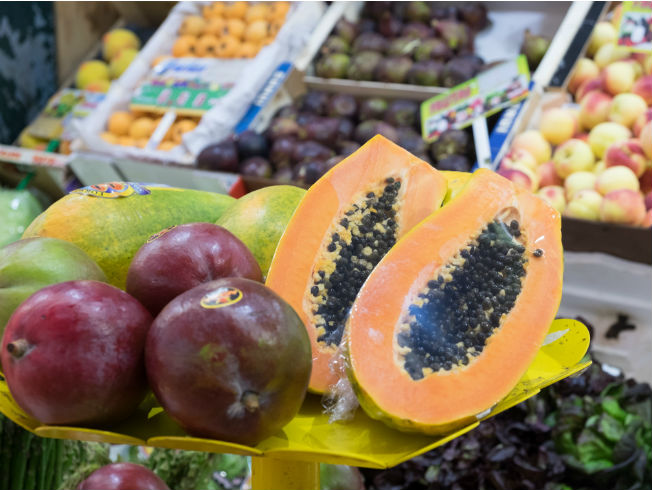 El Mercado del Tiro de Línea, tal vez el más tradicional de Sevilla