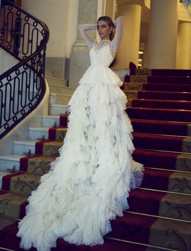 Sesión de fotos de Jesús Isnard con diseños de Manuel Zerpa