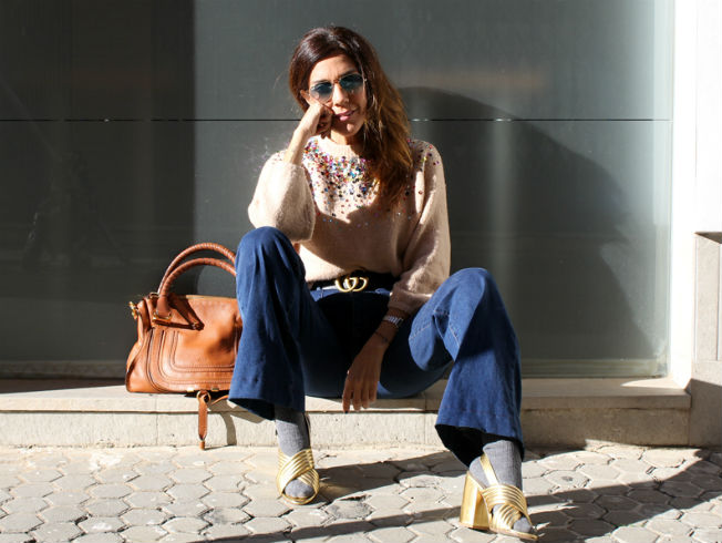 ¿Cómo hacer de un look sencillo algo especial?