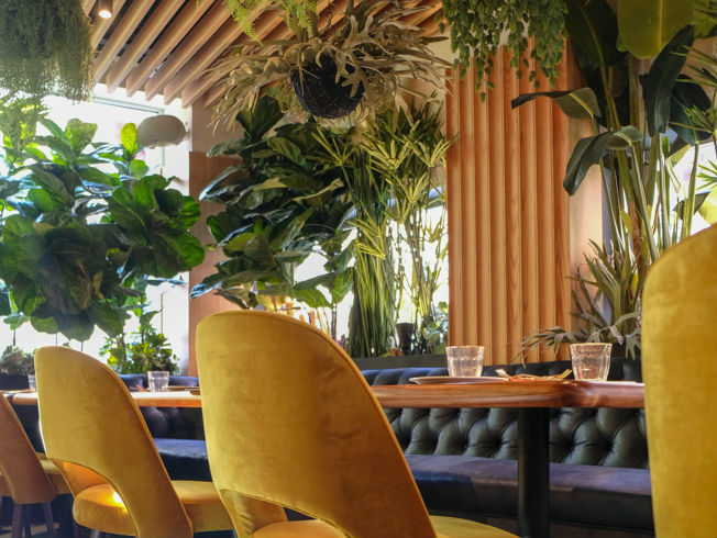 Seis: la culminación de la «deco-revolution» en los locales sevillanos