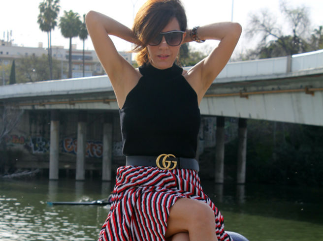 Dos looks en uno solo con un cambio de calzado