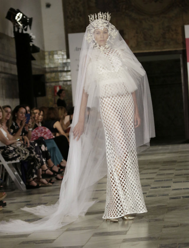 Desfile de Alejandro Postigo en SIQ Handcraft & Fashion 2018. Foto: Juan Flores