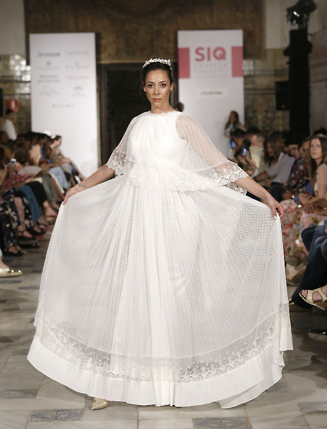 Desfile de vestidos de novia de Atelier Rima en SIQ 2018. Foto: Chema Soler