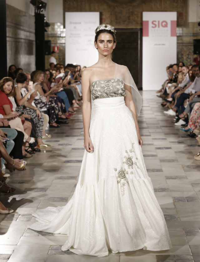 Desfile de vestidos de novia de Atelier Rima en SIQ 2018. Foto: Chema Soler