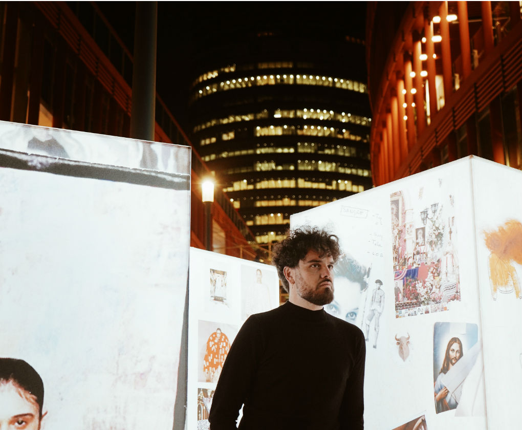 Leandro Cano en su exposición de Sevilla