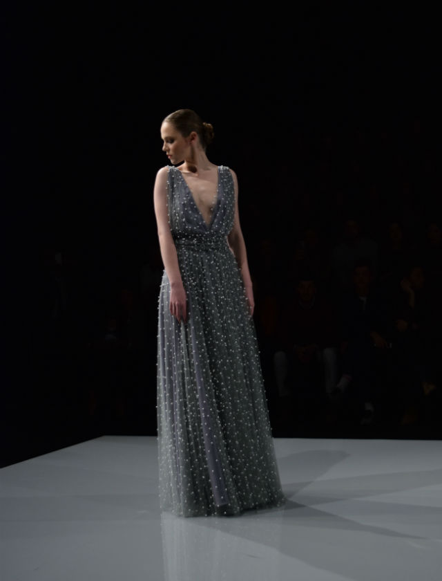 Desfile de Rocío Osorno con vestidos de fiesta para invitadas. Foto: RP