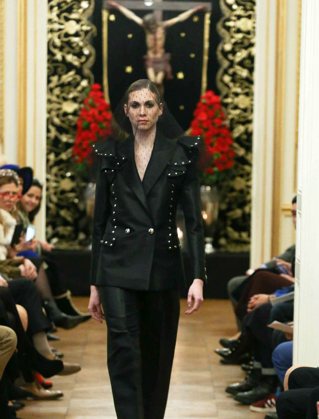 Desfile de Juana Martín en París. Foto: EFE