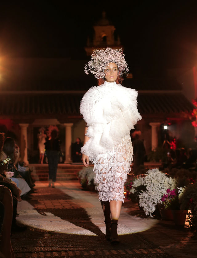 Desfile de trajes de flamenca 2019 de Juana Martín. Foto: Andrew Jim