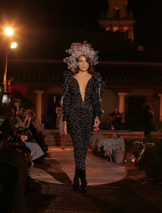 Desfile de trajes de flamenca 2019 de Juana Martín. Foto: Andrew Jim