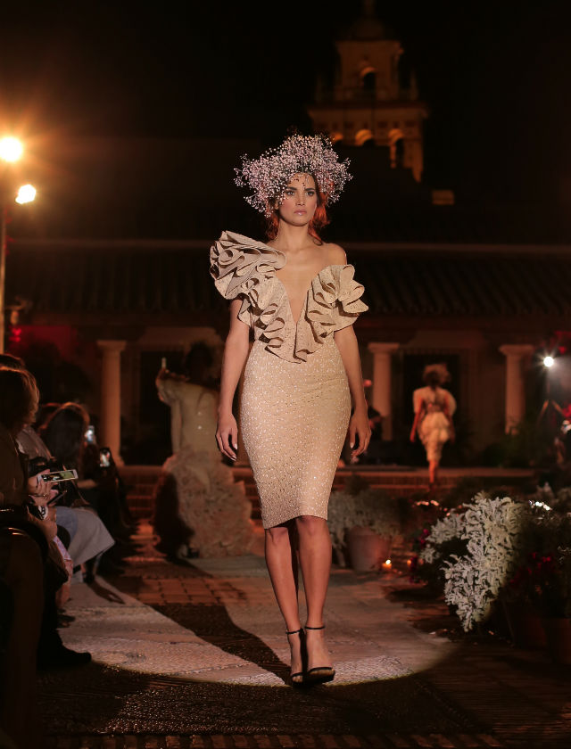 Desfile de trajes de flamenca 2019 de Juana Martín. Foto: Andrew Jim
