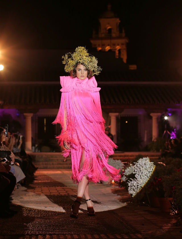 Desfile de trajes de flamenca 2019 de Juana Martín. Foto: Andrew Jim