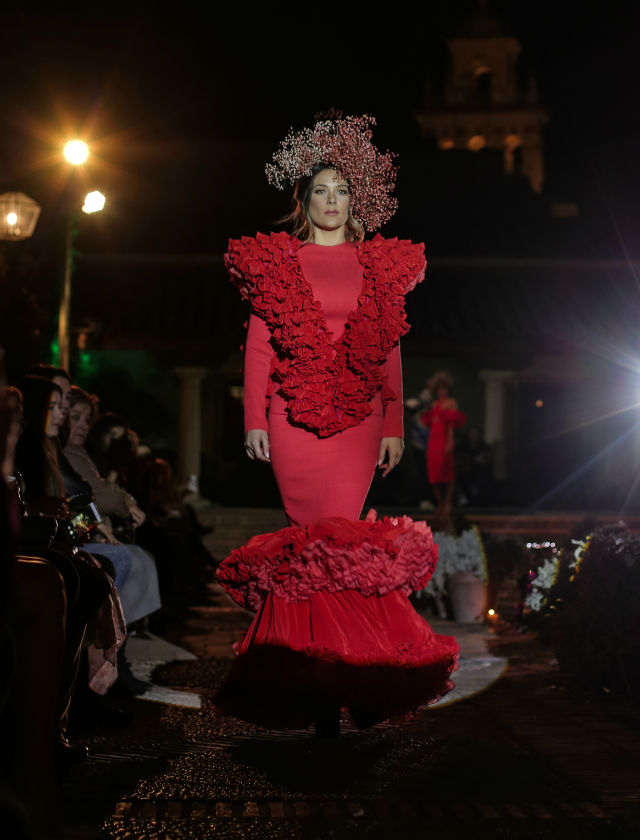 Desfile de trajes de flamenca 2019 de Juana Martín. Foto: Andrew Jim