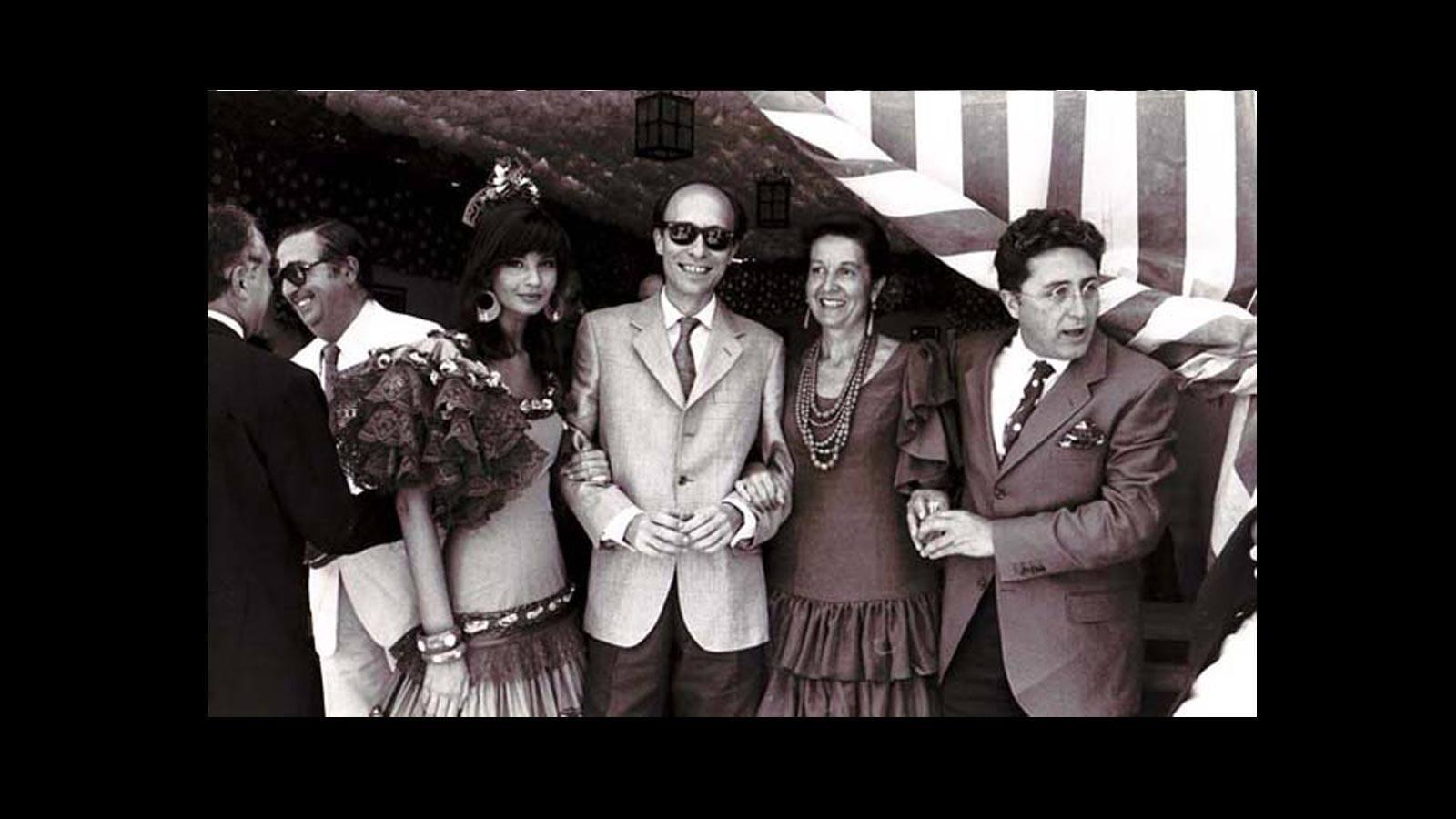 Moda flamenca: así se ha vestido la sevillana a lo largo de la historia. Fotografía del archivo de ABC de Sevilla de la década de los noventa