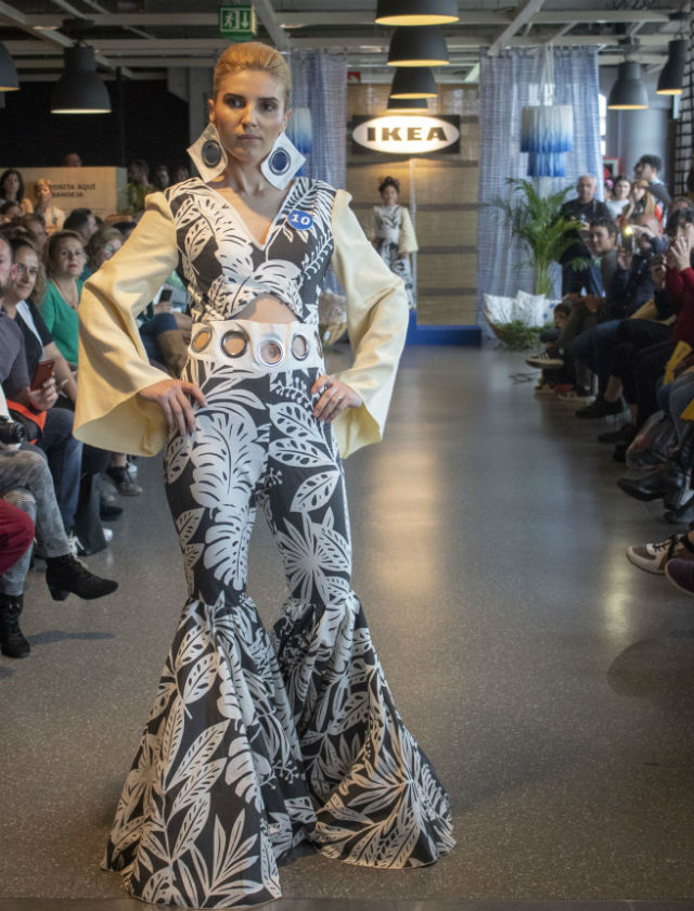 Participantes en el certamen de Moda flamenca de Ikea Sevilla y la Escuela Sevilla de Moda en 2019