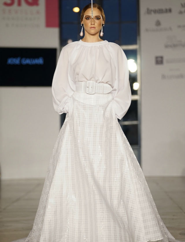 Diseño de novia de José Galvañ en SIQ 2019. Foto: Júcaro