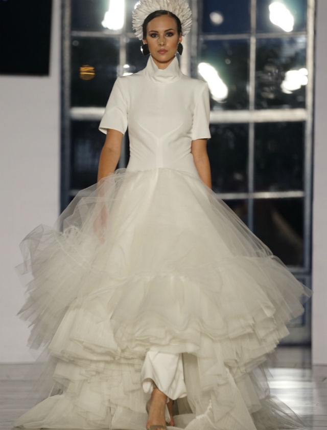 Diseño de novia de José Galvañ en SIQ 2019. Foto: Júcaro