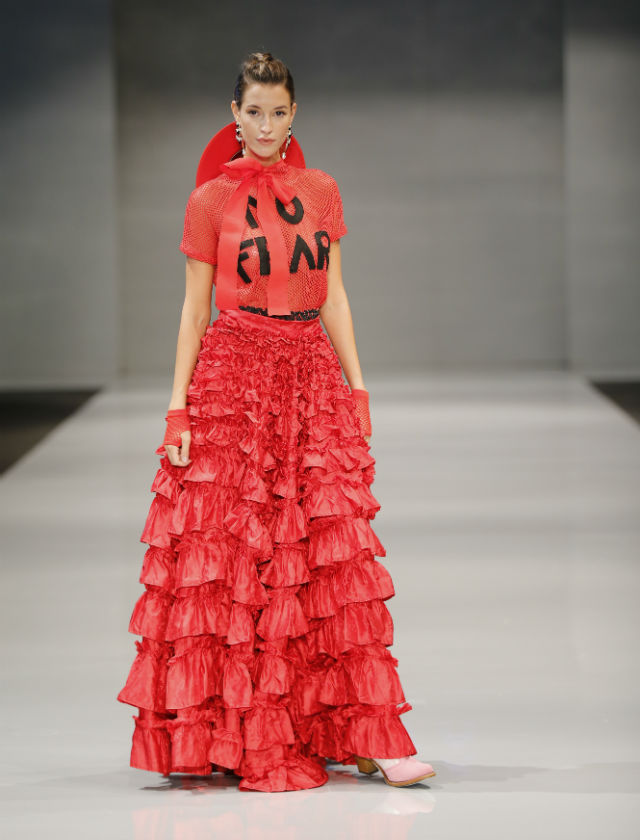 Desfile de Awita, ganadora de Code 41 Talent