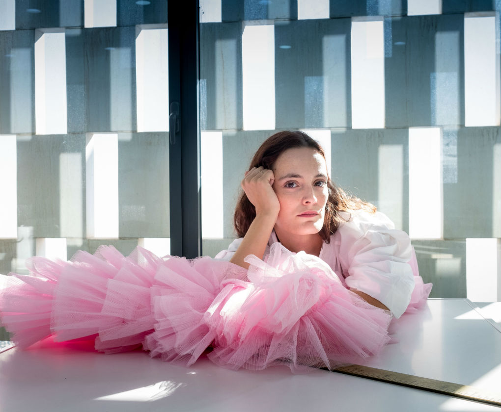 María Rodríguez, diseñadora de Reveglion ganadora del Premio Bulevar Sur Revelación 2019. Foto: Tomás Muruaga