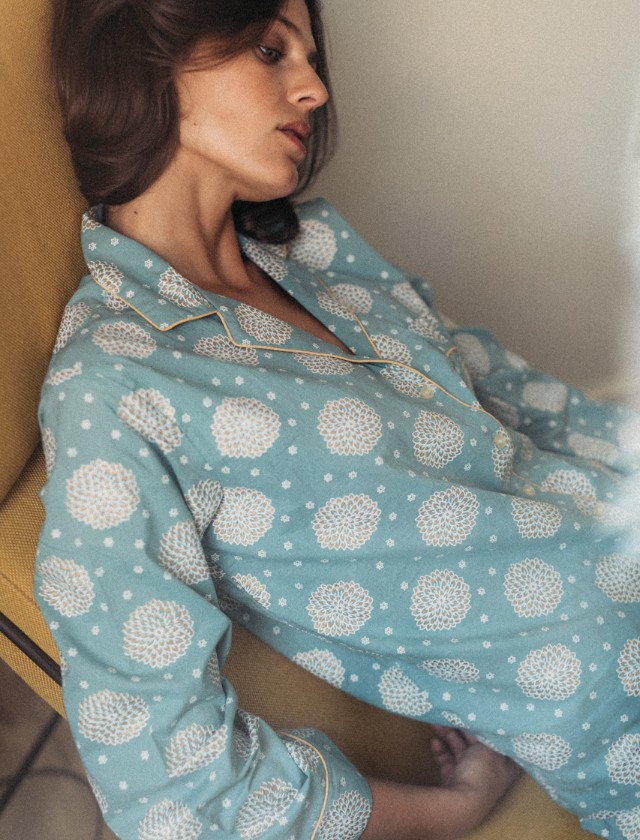 Colección de pijamas y batas de Cherubina