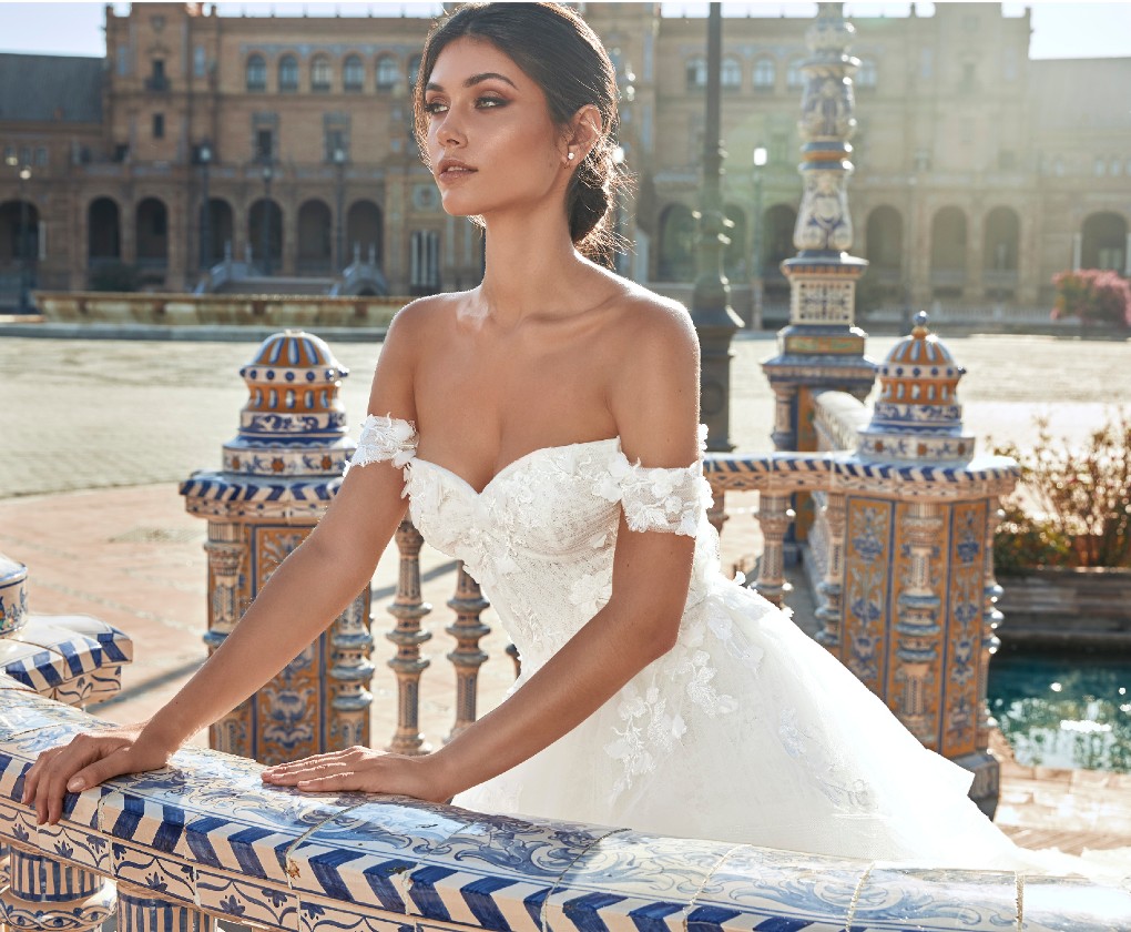 Marchesa para Pronovias en su colección de novias 2021 inspirada en Sevilla