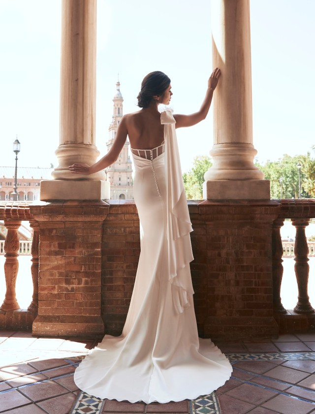 Marchesa para Pronovias en su colección de novias 2021 inspirada en Sevilla