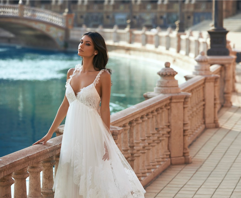 Marchesa para Pronovias en su colección de novias 2021 inspirada en Sevilla