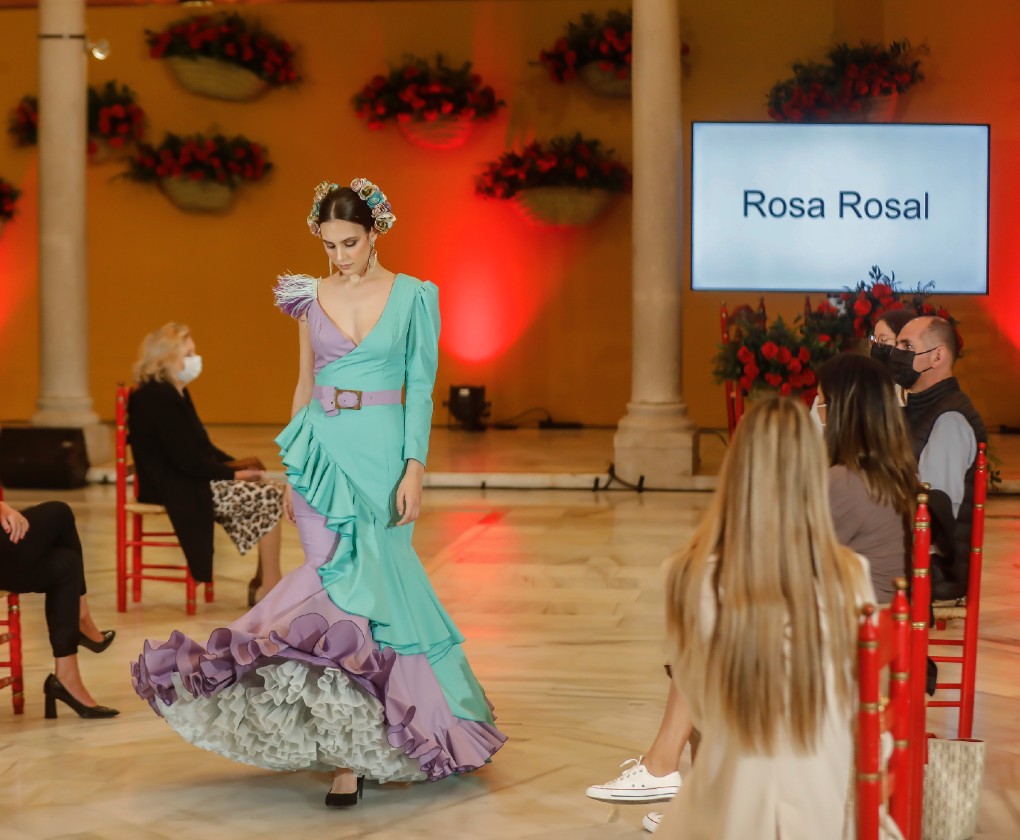 Desfile de Emprende Lunares 2021 en Fundación Cajasol. Foto: JM Serrano