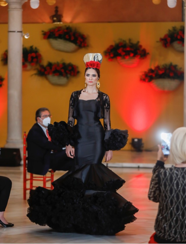 Desfile de Emprende Lunares 2021 en Fundación Cajasol. Foto: JM Serrano