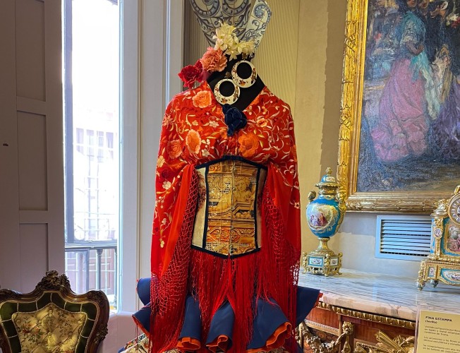 La moda flamenca y la pintura costumbrista, unidas en esta nueva exposición