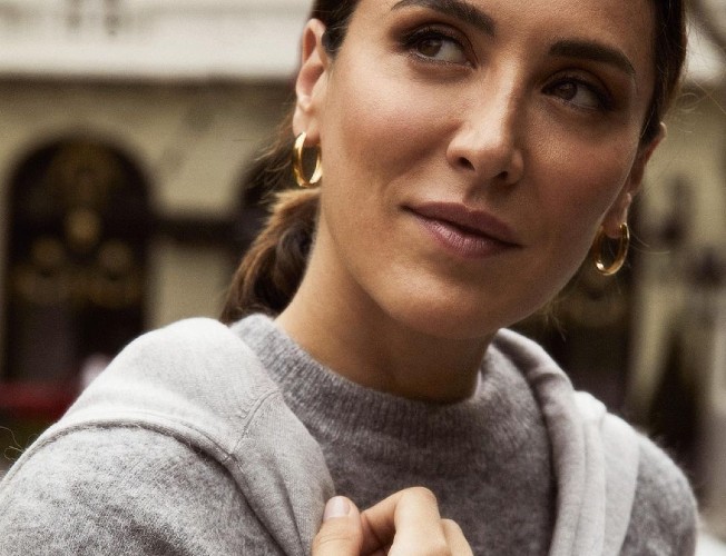 Si no es una base de maquillaje, ¿qué es exactamente el «skin tint» y por qué usarlo?