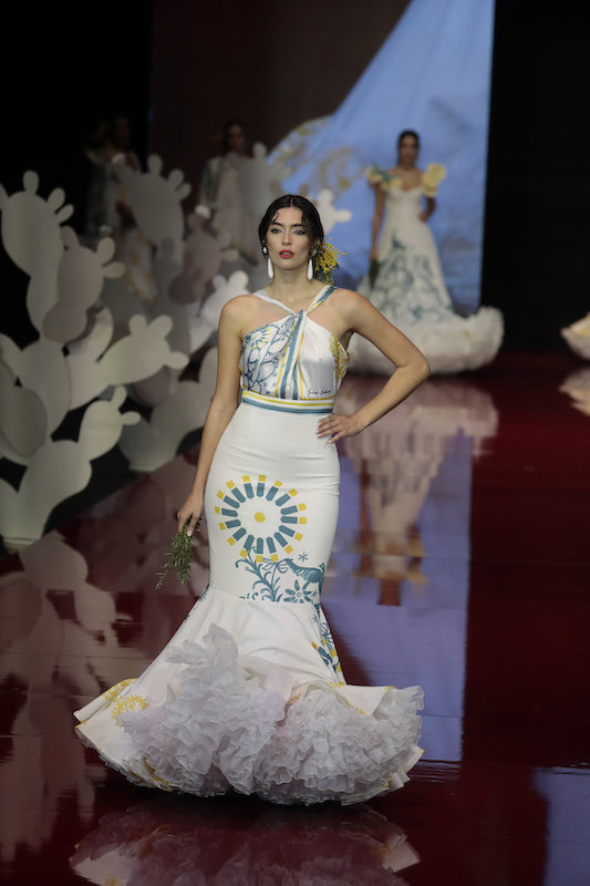 florecillas bajas formas de ponerse flor flamenca