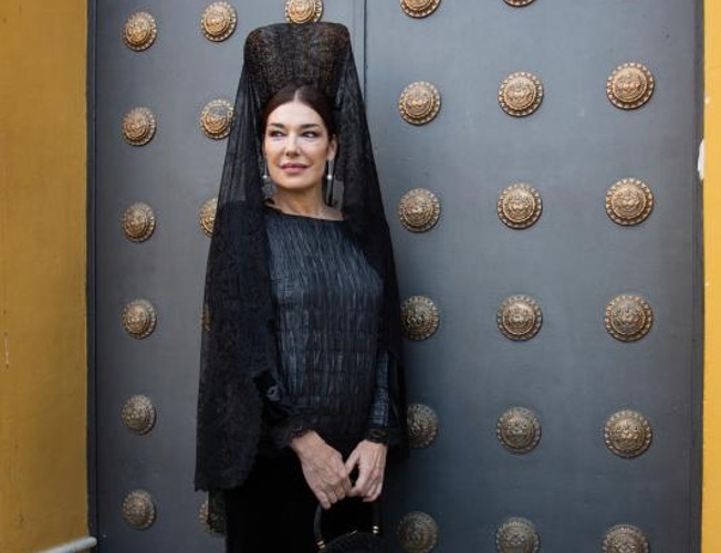Cómo se adapta la moda a la tradición de vestir de mantilla en Semana Santa