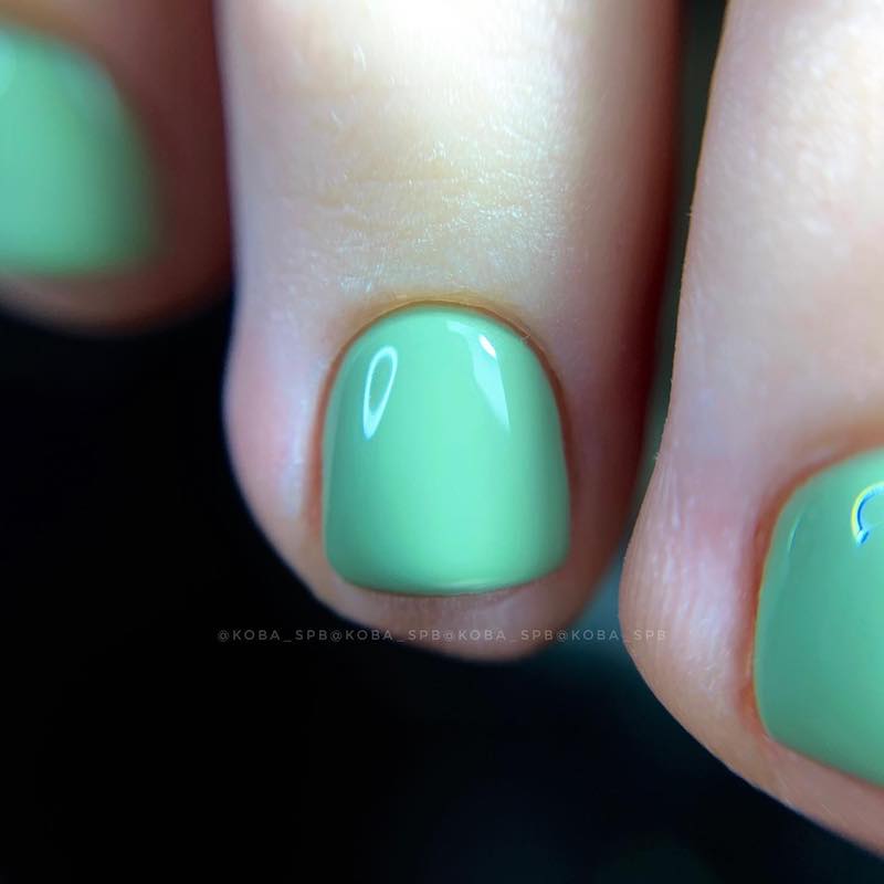 color de uñas para pies 2022