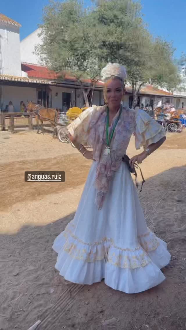 Famosas e influencers en el Rocio 2022 alba silva