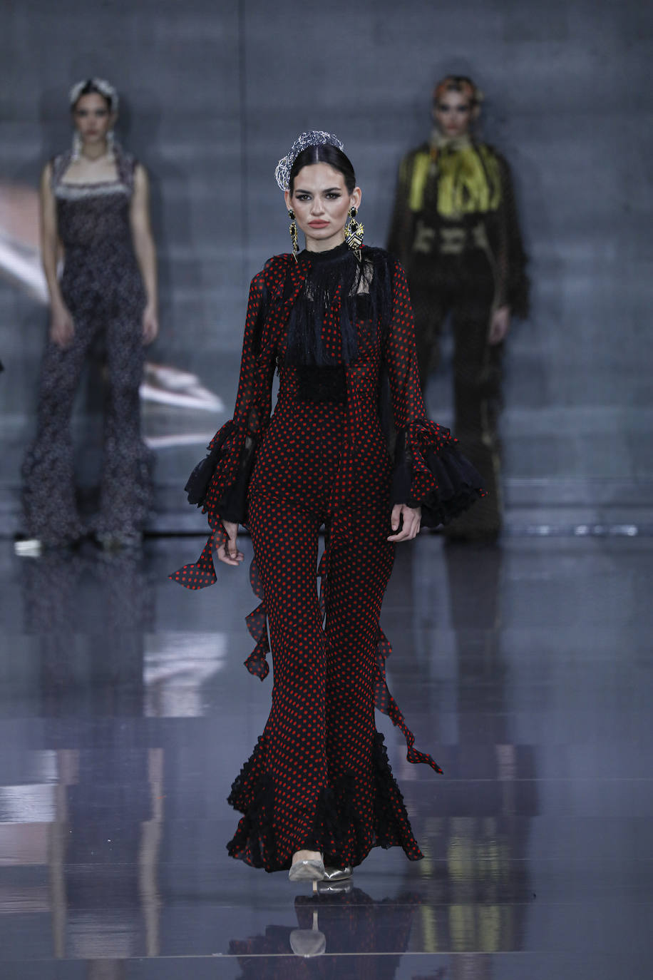 Desfile de Aurora Gaviño en SIMOF 2023 / J.M.Serrano