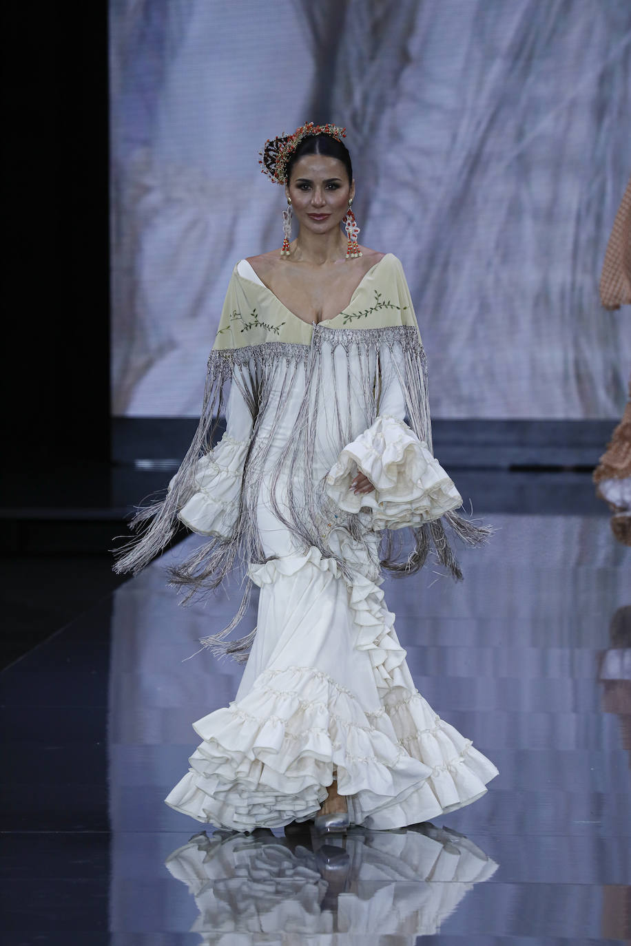 Desfile de Aurora Gaviño en SIMOF 2023 / J.M.Serrano