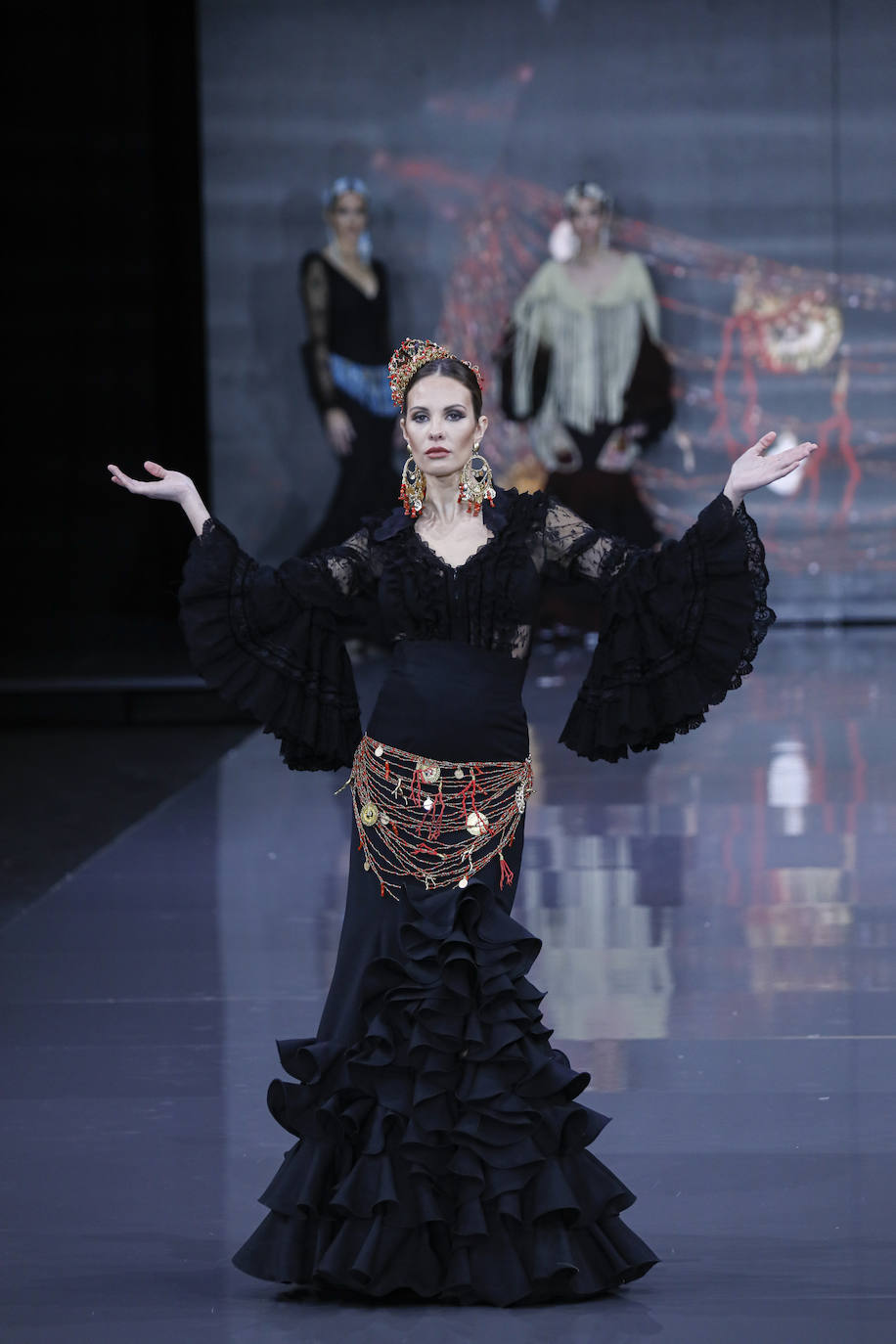 Desfile de Aurora Gaviño en SIMOF 2023 / J.M.Serrano