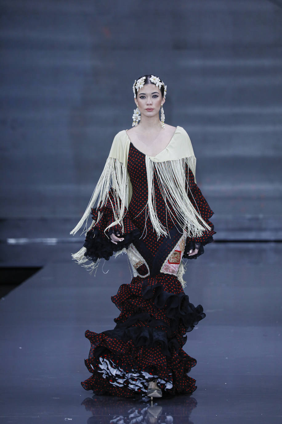 Desfile de Aurora Gaviño en SIMOF 2023 / J.M.Serrano