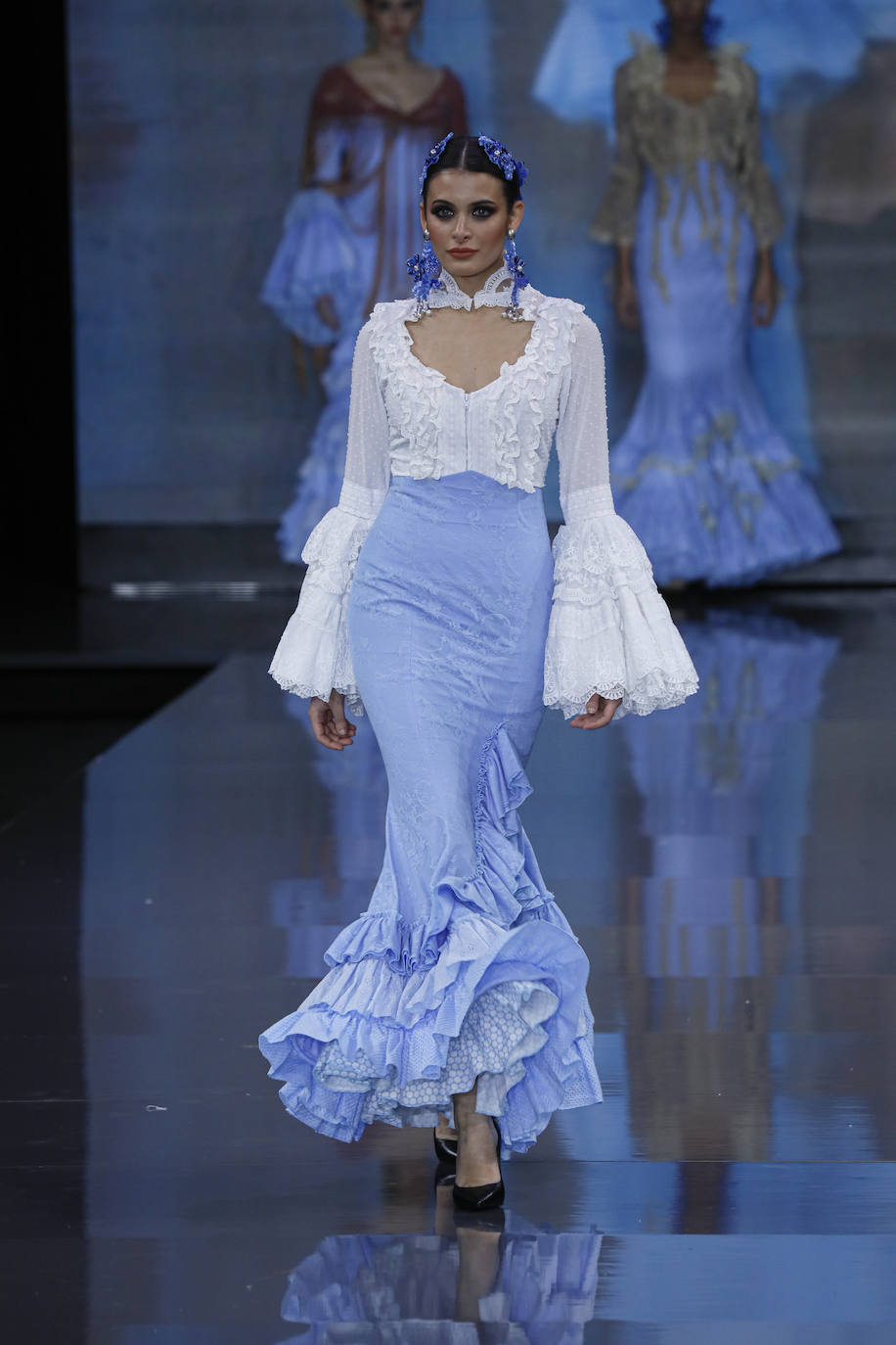 Desfile de Aurora Gaviño en SIMOF 2023 / J.M.Serrano