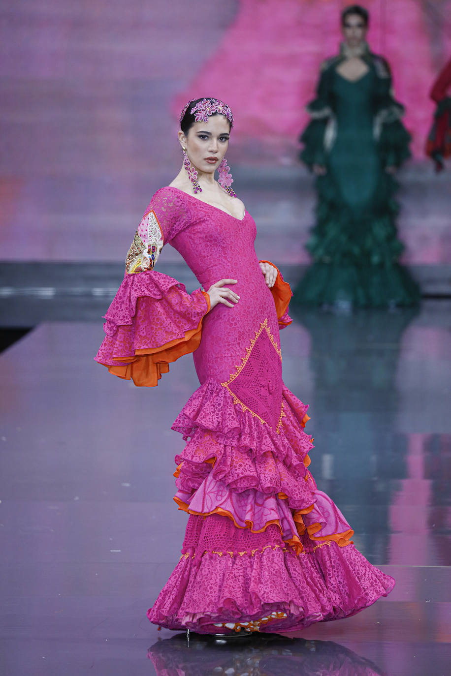 Desfile de Aurora Gaviño en SIMOF 2023 / J.M.Serrano