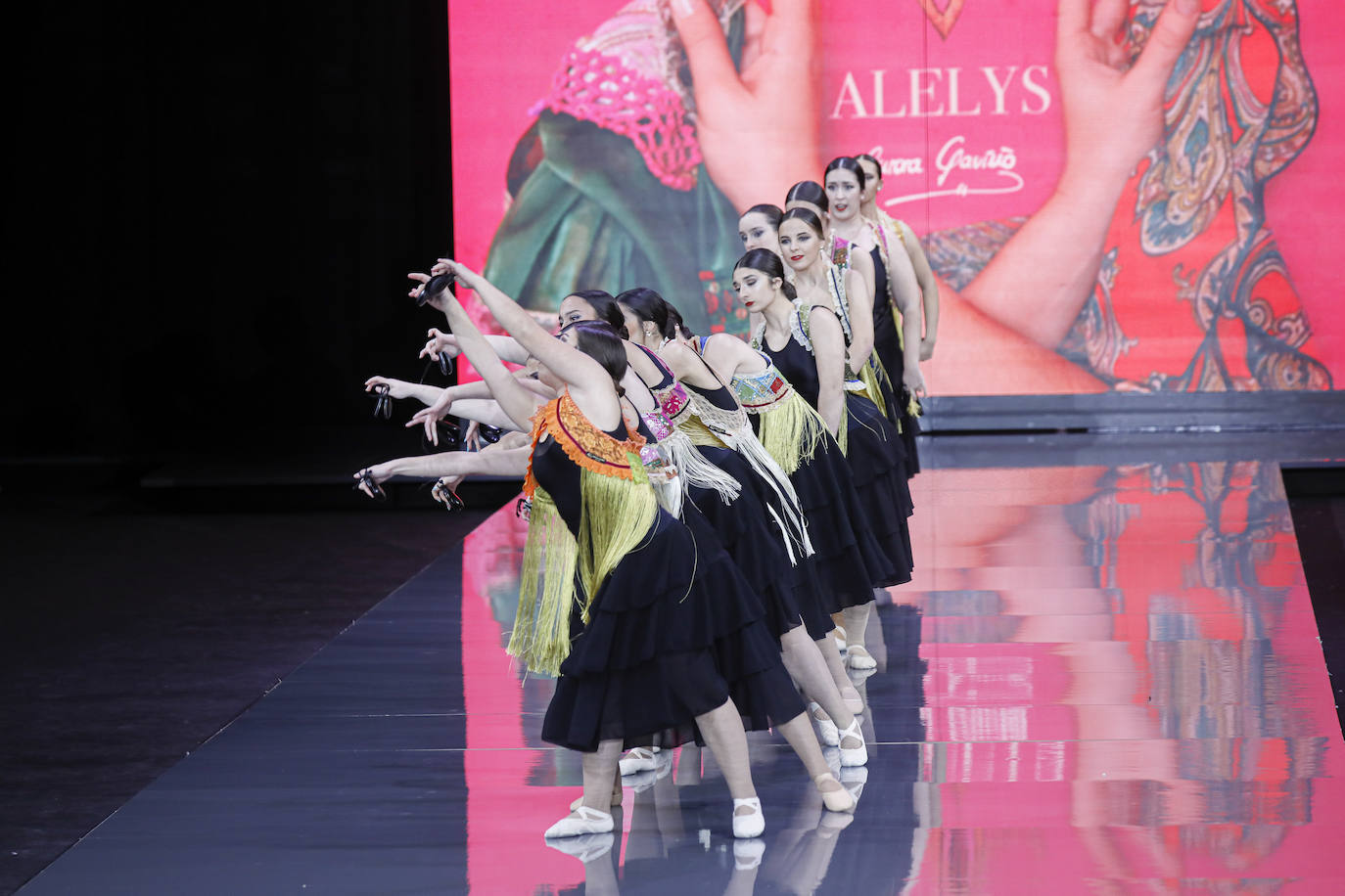 Desfile de Aurora Gaviño en SIMOF 2023 / J.M.Serrano