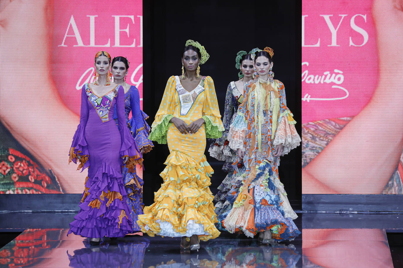 Desfile de Aurora Gaviño en SIMOF 2023 / J.M.Serrano