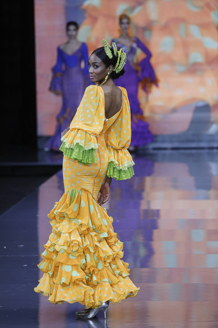 Desfile de Aurora Gaviño en SIMOF 2023 / J.M.Serrano3 / Manu Gómez