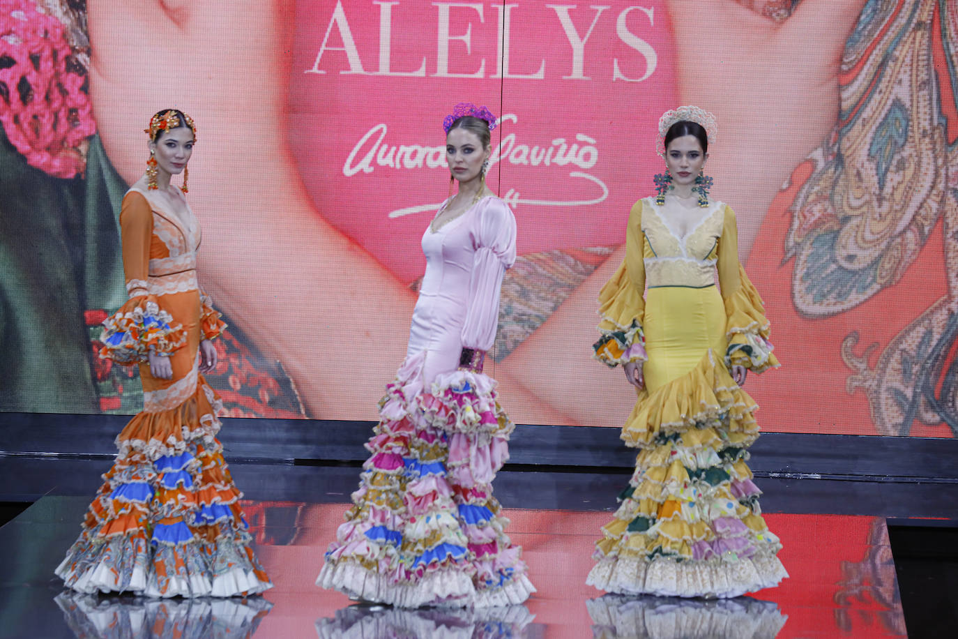 Desfile de Aurora Gaviño en SIMOF 2023 / J.M.Serrano