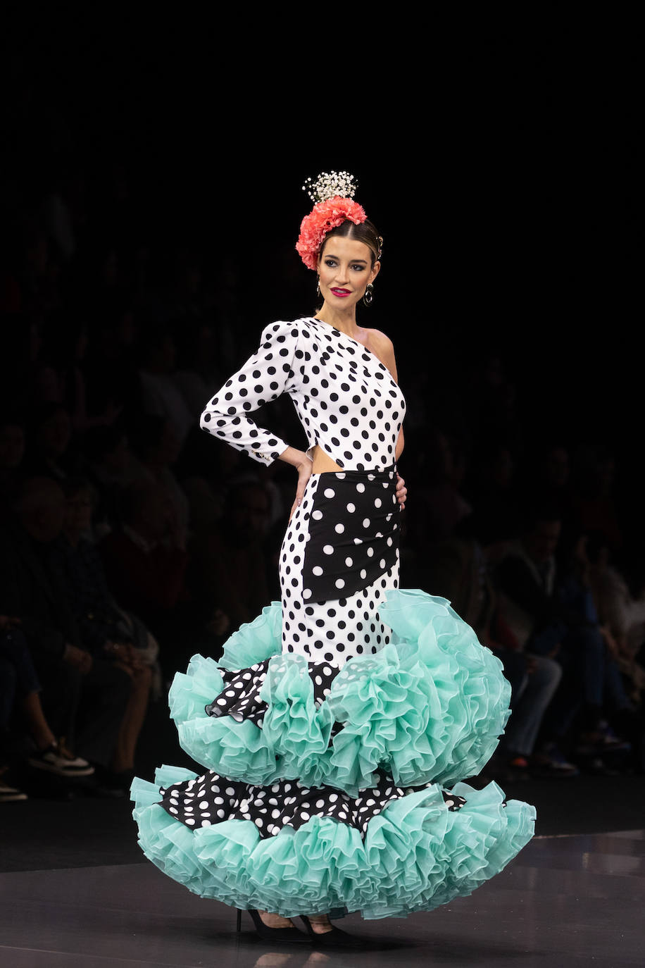 Desfile de Carmen Benítez en SIMOF 2023 / Vanessa Gómez