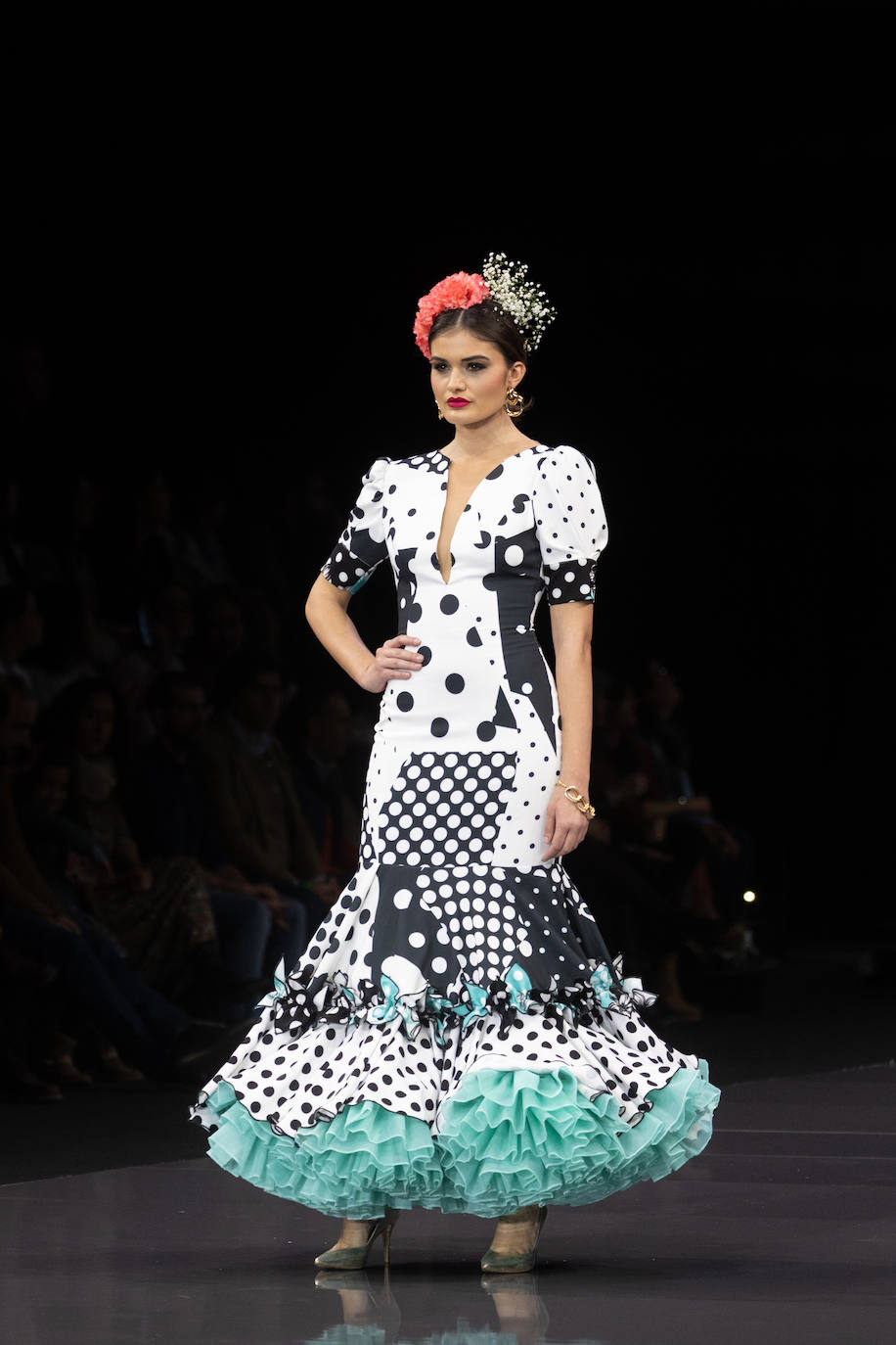 Desfile de Carmen Benítez en SIMOF 2023 / Vanessa Gómez