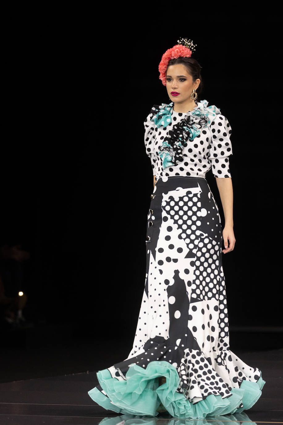 Desfile de Carmen Benítez en SIMOF 2023 / Vanessa Gómez