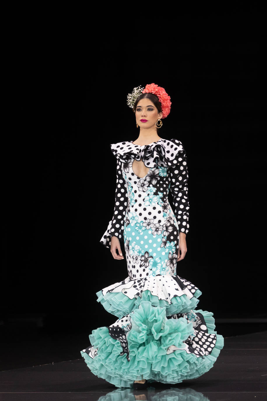 Desfile de Carmen Benítez en SIMOF 2023 / Vanessa Gómez